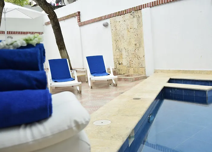 Hotel Peira House